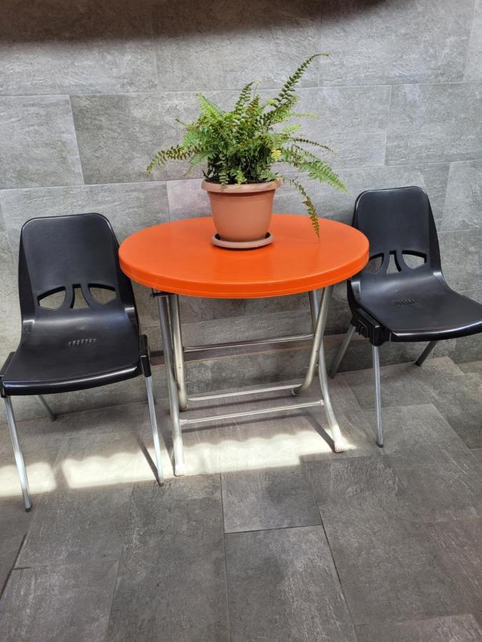 Мини Дом Целиком Около Мед Центра Астхик Yerevan Exterior foto