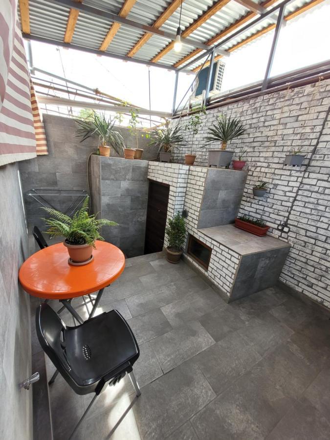 Мини Дом Целиком Около Мед Центра Астхик Yerevan Exterior foto