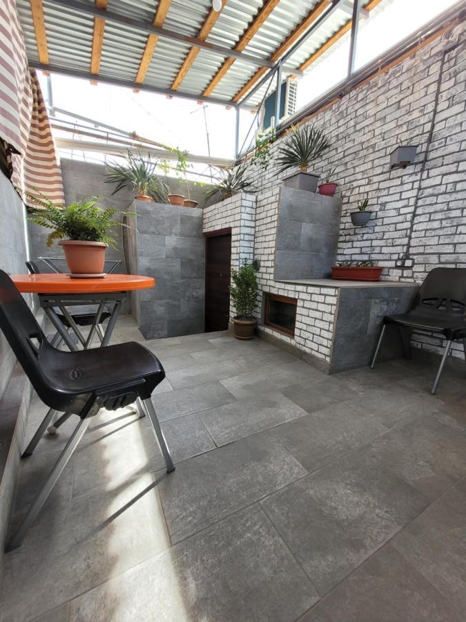 Мини Дом Целиком Около Мед Центра Астхик Yerevan Exterior foto